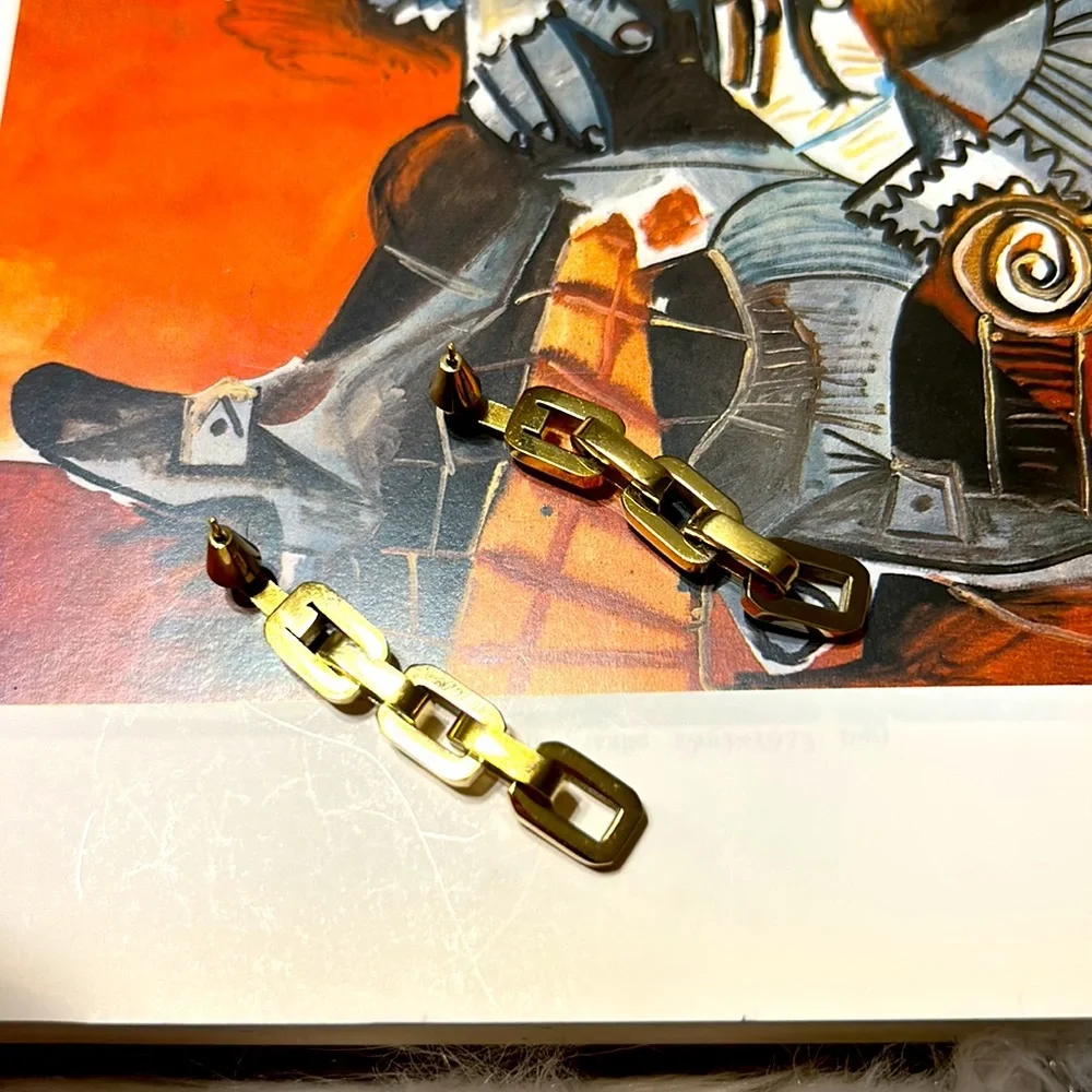 Eddie Borgo Supra Link Gold Earrings - Picture 5 of 6